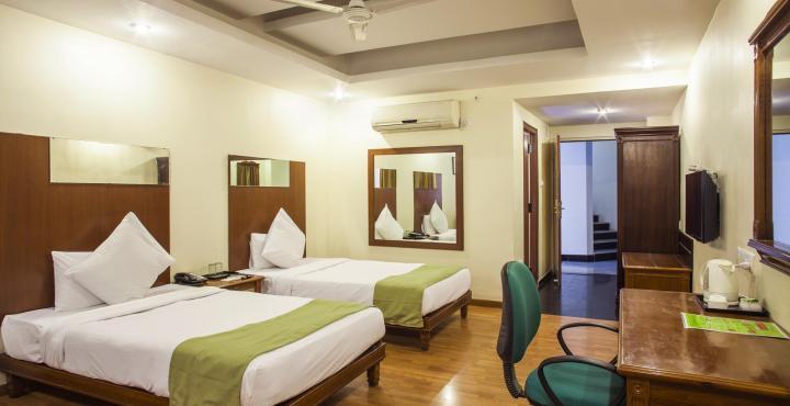 Sandhya Hotel Hyderabad Exteriör bild
