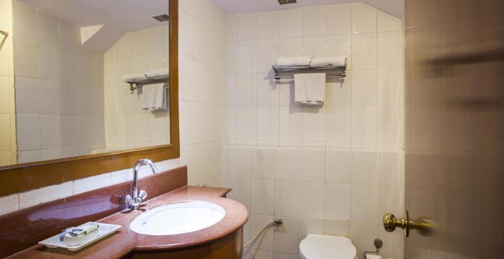 Sandhya Hotel Hyderabad Exteriör bild